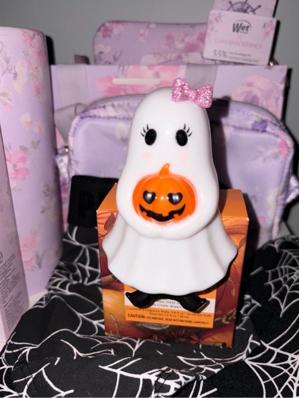Bath & Body Works halloween ghost girl and pumpkin scents set